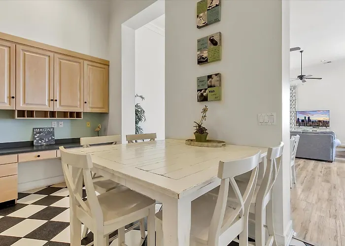 Oceanfront 3 *